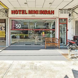 Oyo 90727 Hotel Mini Indah